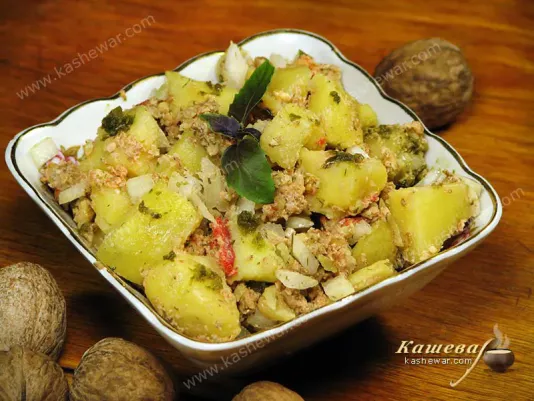 Картопля відварена з горіхами – рецепт з фото, грузинська кухня
