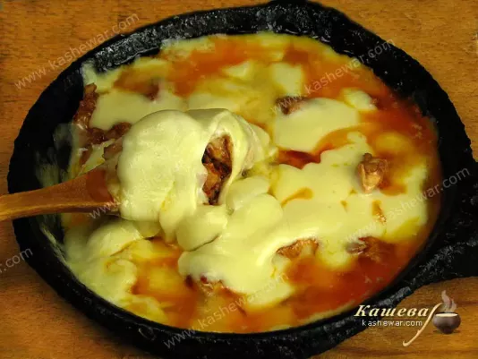 Куряче філе в гострому соусі з моцареллою (Buldak) – рецепт з фото, корейська кухня