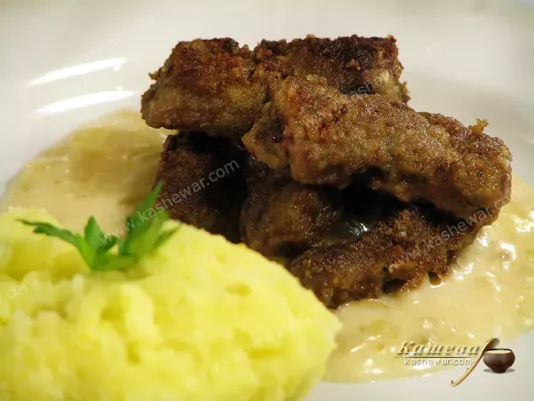 Fried beef liver with sour cream sauce - recipe with photo, main course