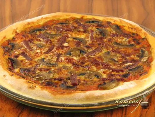 Піца з ковбасою та грибами – рецепт з фото, італійська кухня