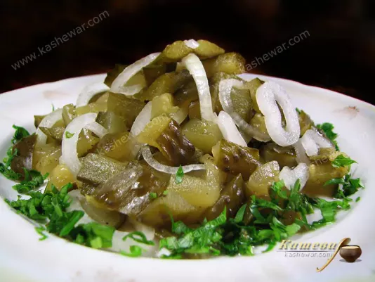 Салат із солоних огірків (Чимчик тилі) – рецепт з фото, узбецька кухня