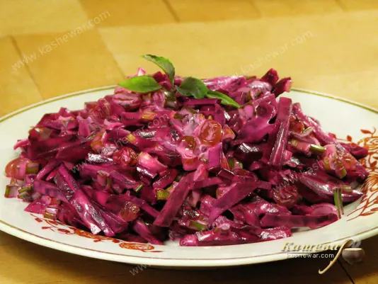 Салат з буряка з родзинками – рецепт з фото, російська кухня