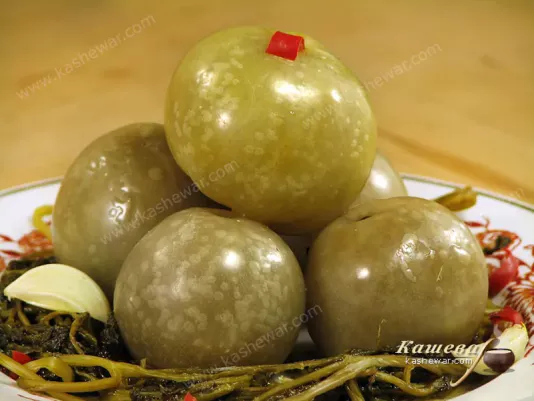 Солоні зелені помідори по-грузинськи – рецепт з фото, грузинська кухня