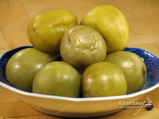 Зелені солоні помідори – рецепт з фото, українська кухня.