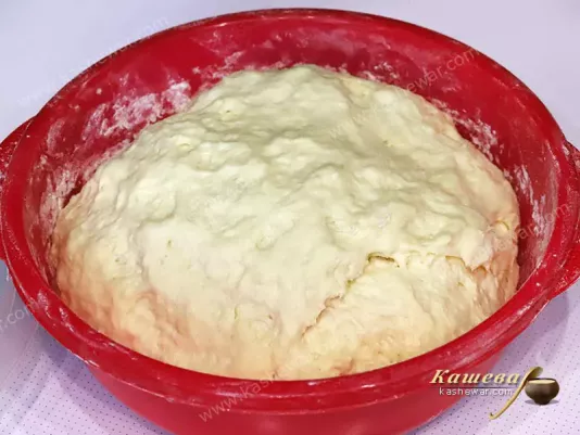 Yeast dough for pie
