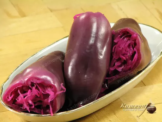 Перець, фарширований капустою – рецепт з фото, українська кухня