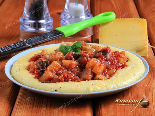 Кукурудзяна каша з баклажанним соусом – рецепт з фото, мексиканська кухня