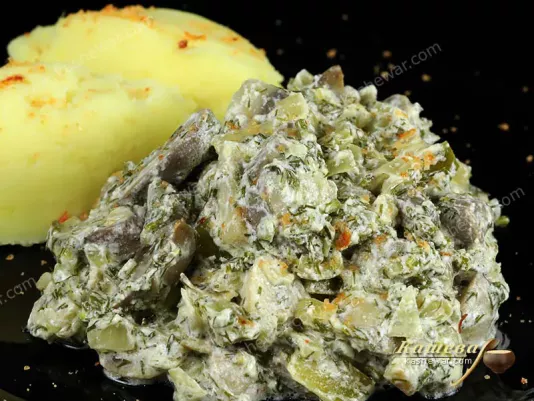 Нирки з грибами та солоним огірком – рецепт з фото, основні страви