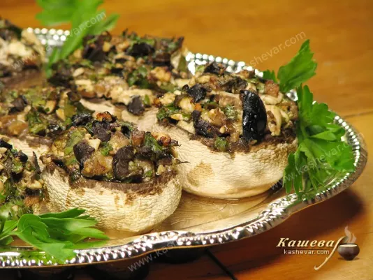 Печериці, фаршировані сиром фета та оливками – рецепт з фото, грецька кухня