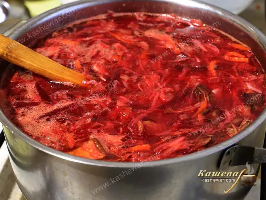 Borsch with dried white mushrooms