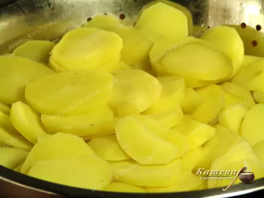 Предварительное отваривание картофеля