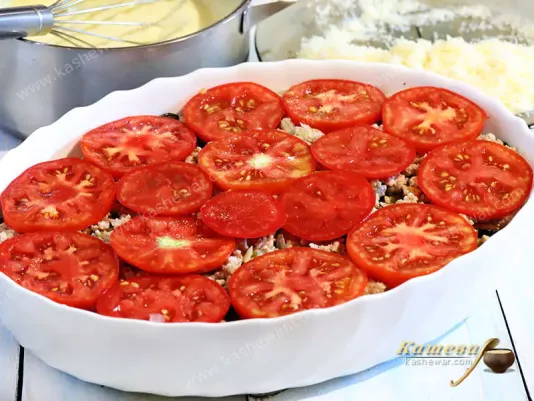 Layer of tomatoes