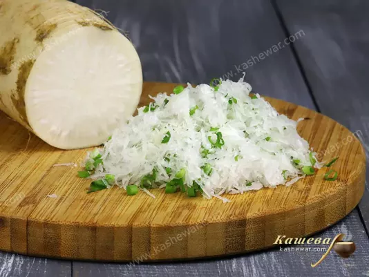 Grated daikon and green onions