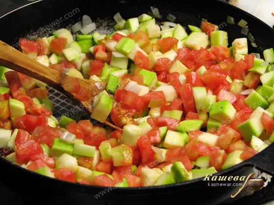Tomatoes with zucchini