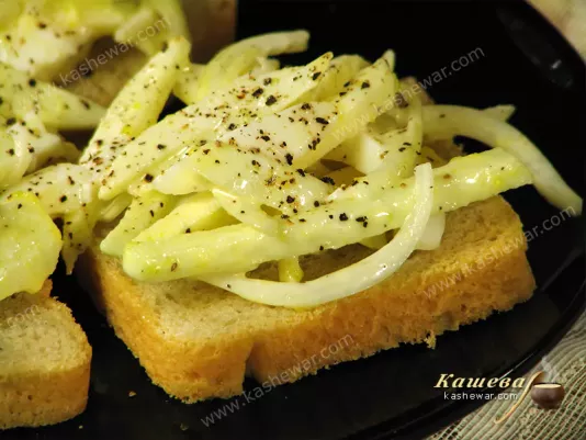 Яблучно-яєчна закуска до хліба – рецепт з фото, шведська кухня