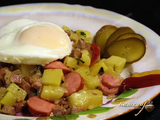 Смажена картопля з м'ясом (Піттіпанна) – рецепт з фото, шведська кухня