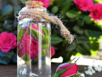 Rose water – recipe ingredient