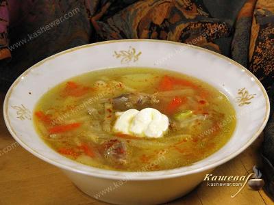 Soup on Bread Kvass with Chicken Offal