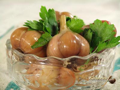 Whole Pickled Garlic – recipe with photo, Georgian cuisine