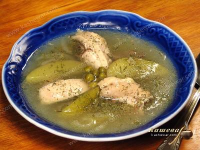 Chicken Soup with Peas and Apples