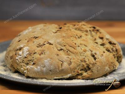 Луковый хлеб