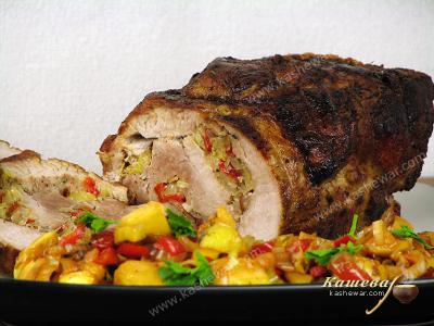 Roll of pork stuffed with vegetables – recipe with photo