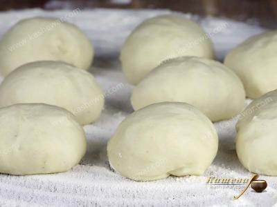 Pie dough balls