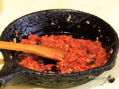 Fried onion and tomato paste