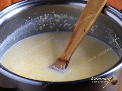 Corn porridge with milk