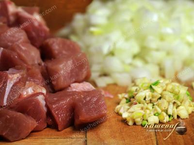 Chopped pork, onion and garlic