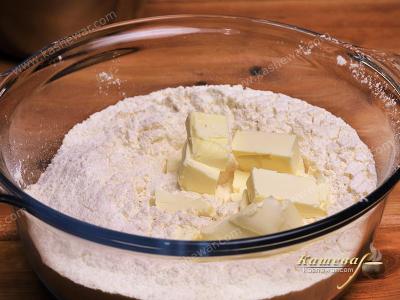 Flour with butter
