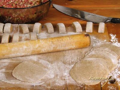 Cutting and rolling dough