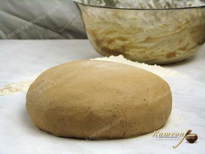 Ginger dough kneading