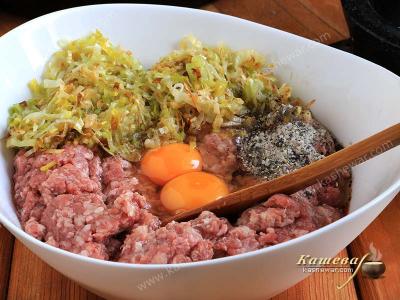 Minced meat for roll
