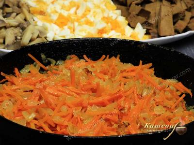 Fried carrots and onions