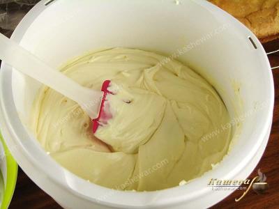 Tiramisu cream from mascarpone cheese