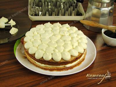 Tiramisu cake decoration