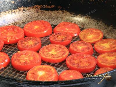 Tomatoes in a frying pan