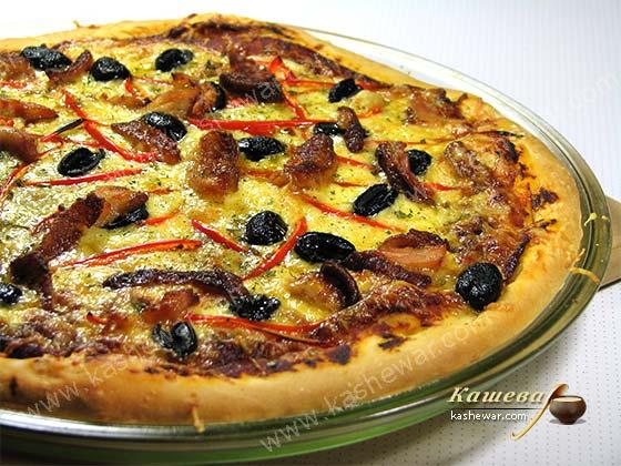 Пицца с копченой курицей и маринованным луком – рецепт с фото, итальянская кухня